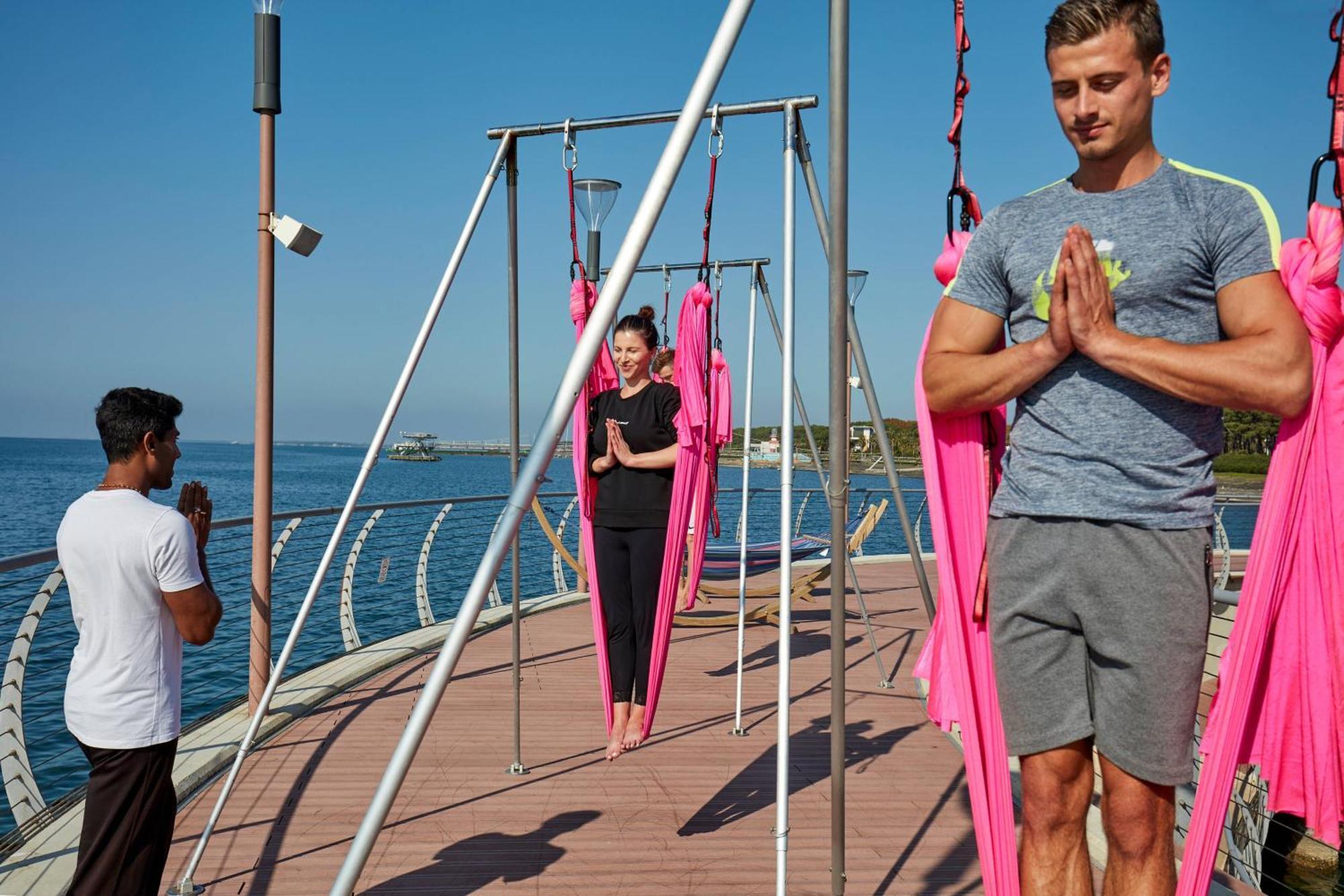 Paragraph Resort & Spa Shekvetili, Autograph Collection Luaran gambar Aerial yoga