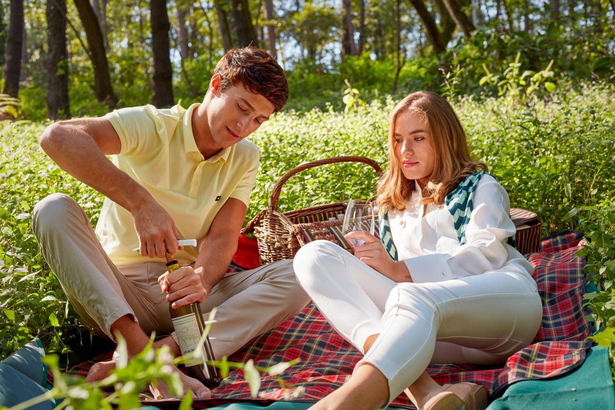 Paragraph Resort & Spa Shekvetili, Autograph Collection Luaran gambar A picnic in the woods